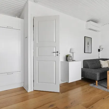 Holiday home Lovely In With House Sea View