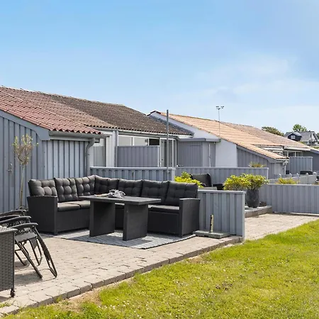 Holiday home Lovely In With House Sea View *